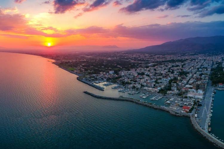 10 διευθύνσεις για εξαιρετικό φαγητό στην Καλαμάτα