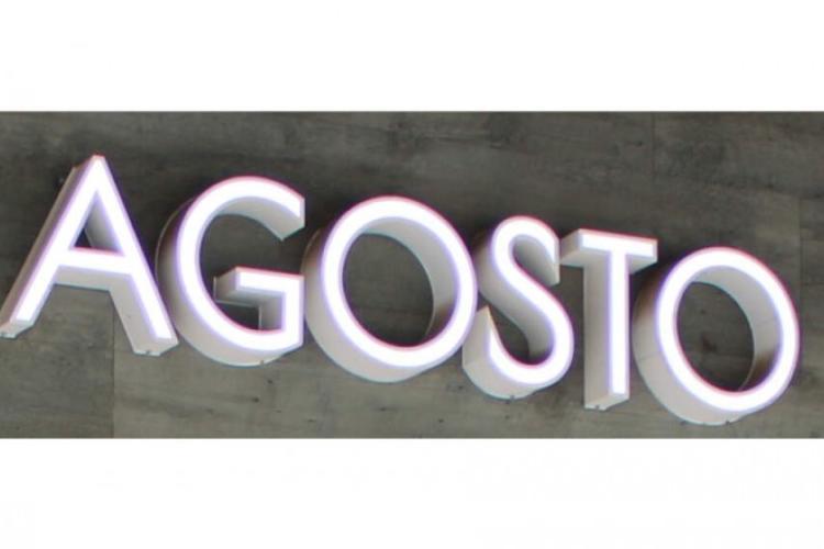 AGOSTO