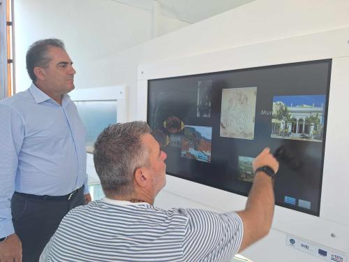 Σε λειτουργία το info kiosk του Δήμου Καλαμάτας στην προκυμαία του Λιμανιού 